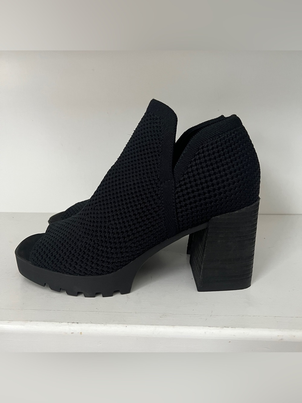 Eileen Fisher Collin knit peep toe booties stacked block heel Size 6 Black